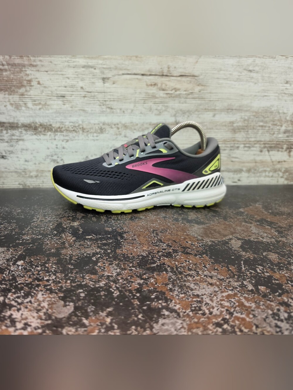 Womens Brooks Adrenaline GTS 23 Running Shoes Sz 7 Used VGC 1203811B037